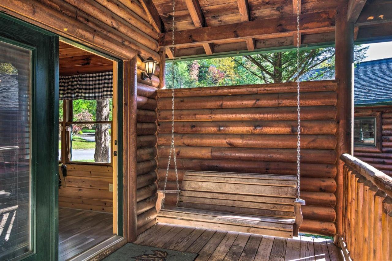 Dog Friendly, Romantic Mtn Getaway Hot Tub Pool Gatlinburg Buitenkant foto