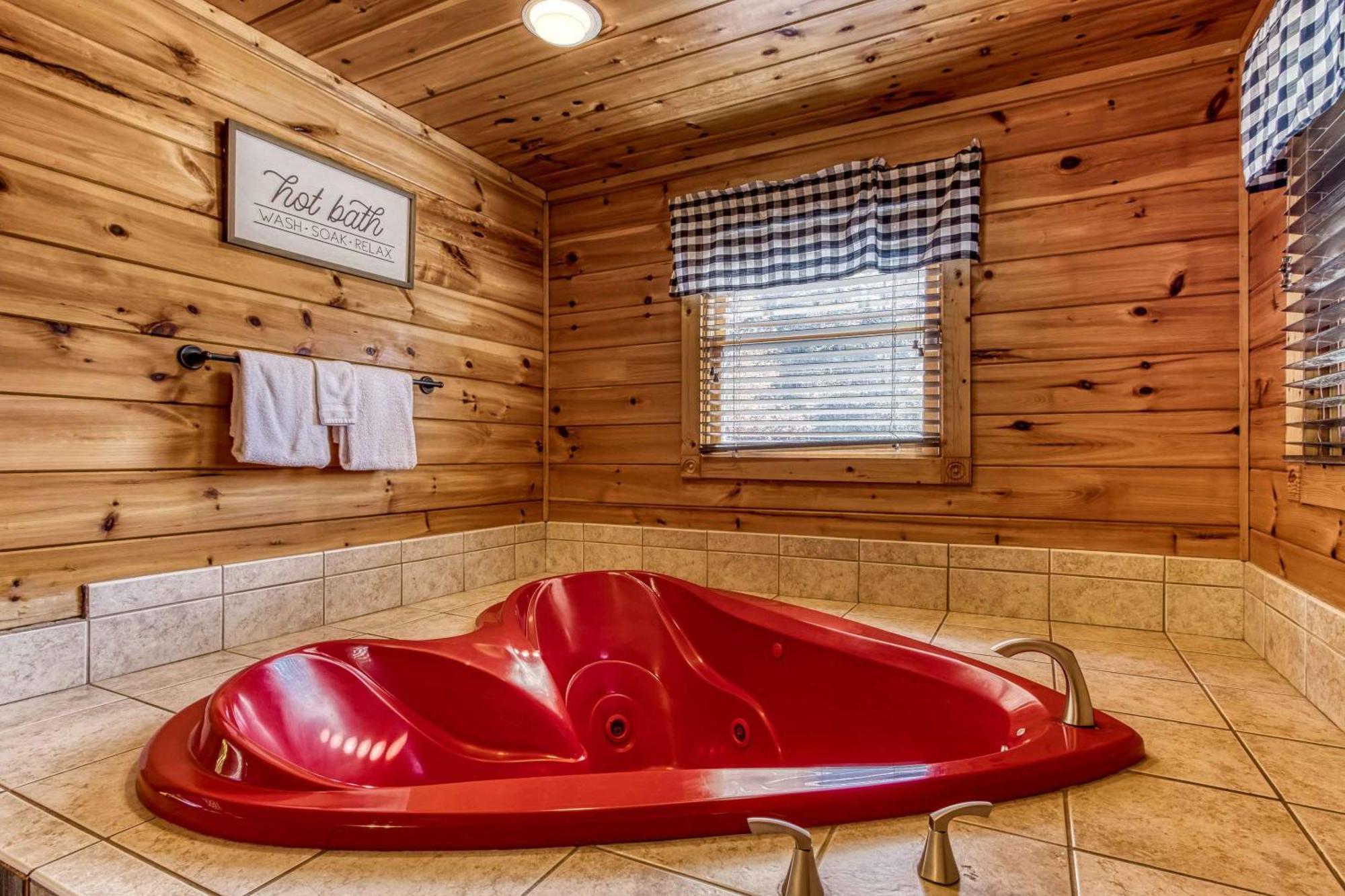 Dog Friendly, Romantic Mtn Getaway Hot Tub Pool Gatlinburg Buitenkant foto