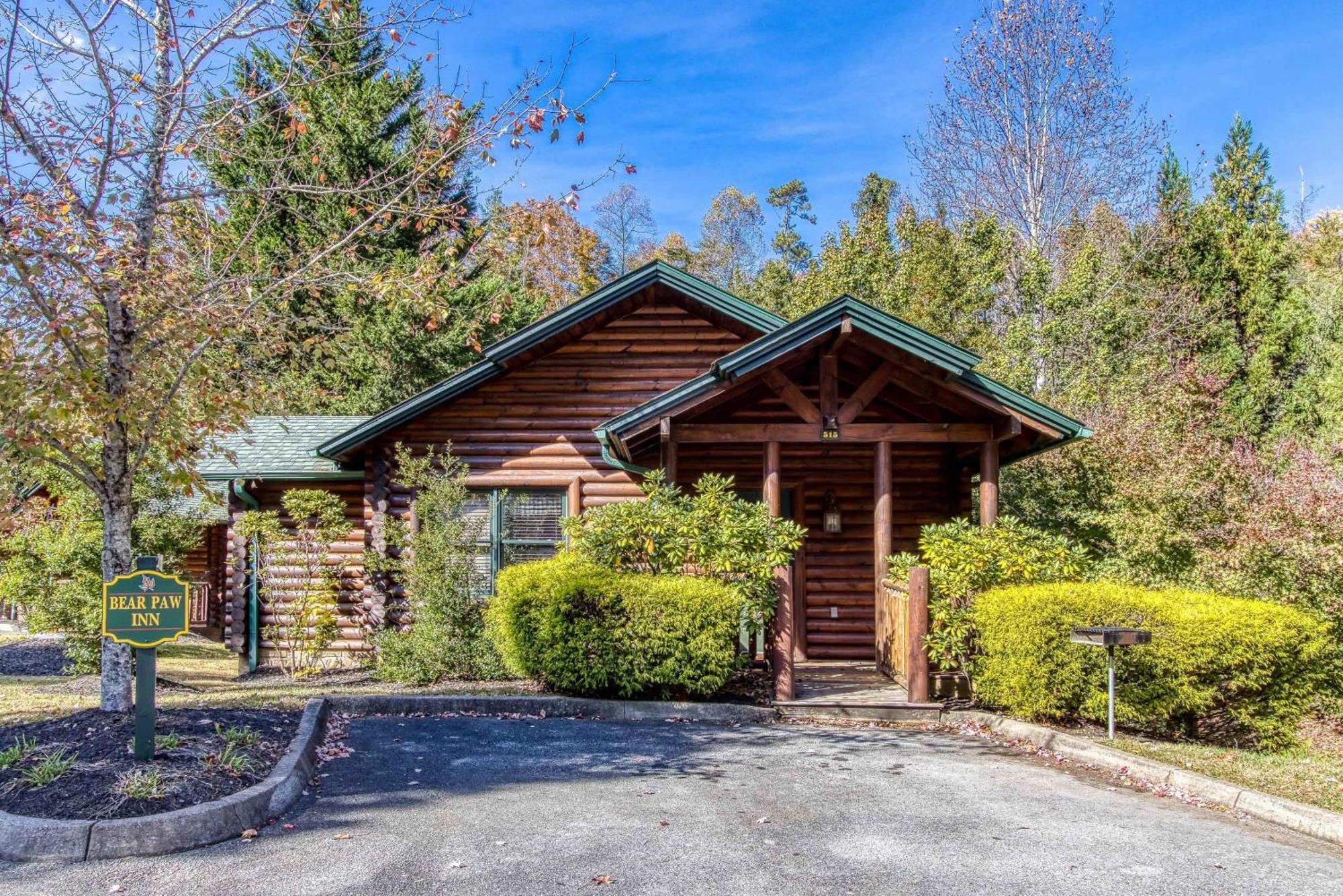 Dog Friendly, Romantic Mtn Getaway Hot Tub Pool Gatlinburg Buitenkant foto
