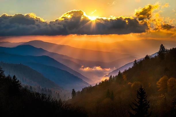 Dog Friendly, Romantic Mtn Getaway Hot Tub Pool Gatlinburg Buitenkant foto